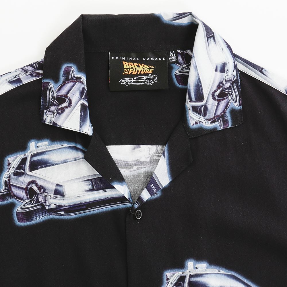 
                  
                    BACK TO THE FUTURE バックトゥザフューチャー (「BTTF2」 35周年 ) - DELOREAN SHIRT / CRIMINAL DAMAGE（ブランド） / 限定 / 襟付きシャツ / メンズ
                  
                