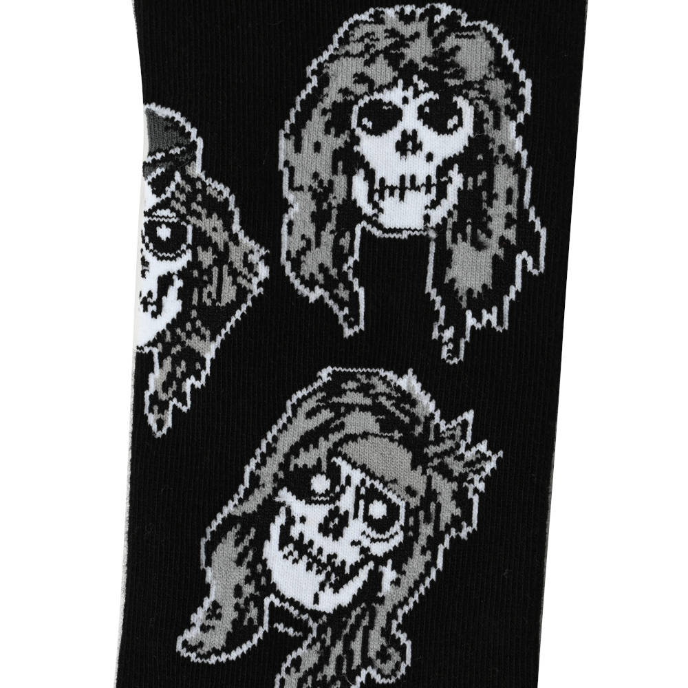 
                  
                    GUNS N ROSES ガンズアンドローゼズ (結成 40周年 ) - Skulls Band Monochrome / ソックス / メンズ
                  
                