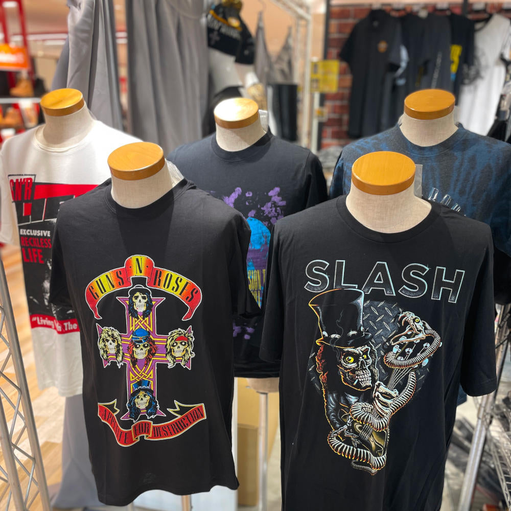 
                  
                    GUNS N ROSES ガンズアンドローゼズ (結成 40周年 ) - APPETITE FOR DESTRUCTION / Tシャツ / メンズ
                  
                