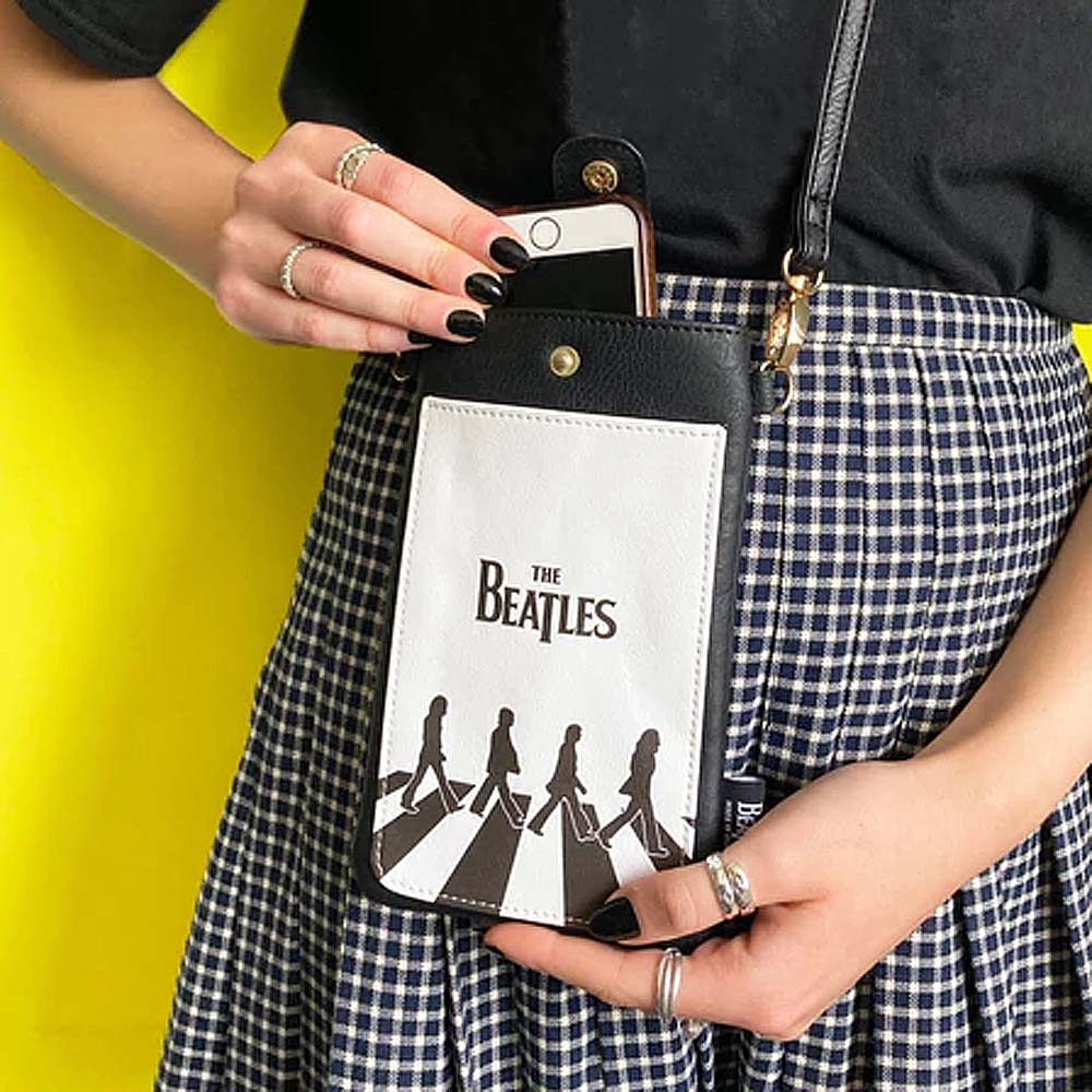 
                  
                    THE BEATLES ビートルズ (ABBEY ROAD 55周年 ) - Abbey Road / Phone Wallet / Mini Bag / Disaster(U.K.ブランド) / ショルダーバッグ
                  
                