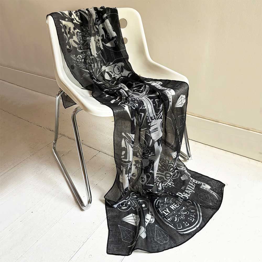 
                  
                    THE BEATLES ビートルズ (来日 60周年 ) - Sgt. Pepper Black & White Scarf / Disaster(U.K.ブランド) / スカーフ・マフラー
                  
                