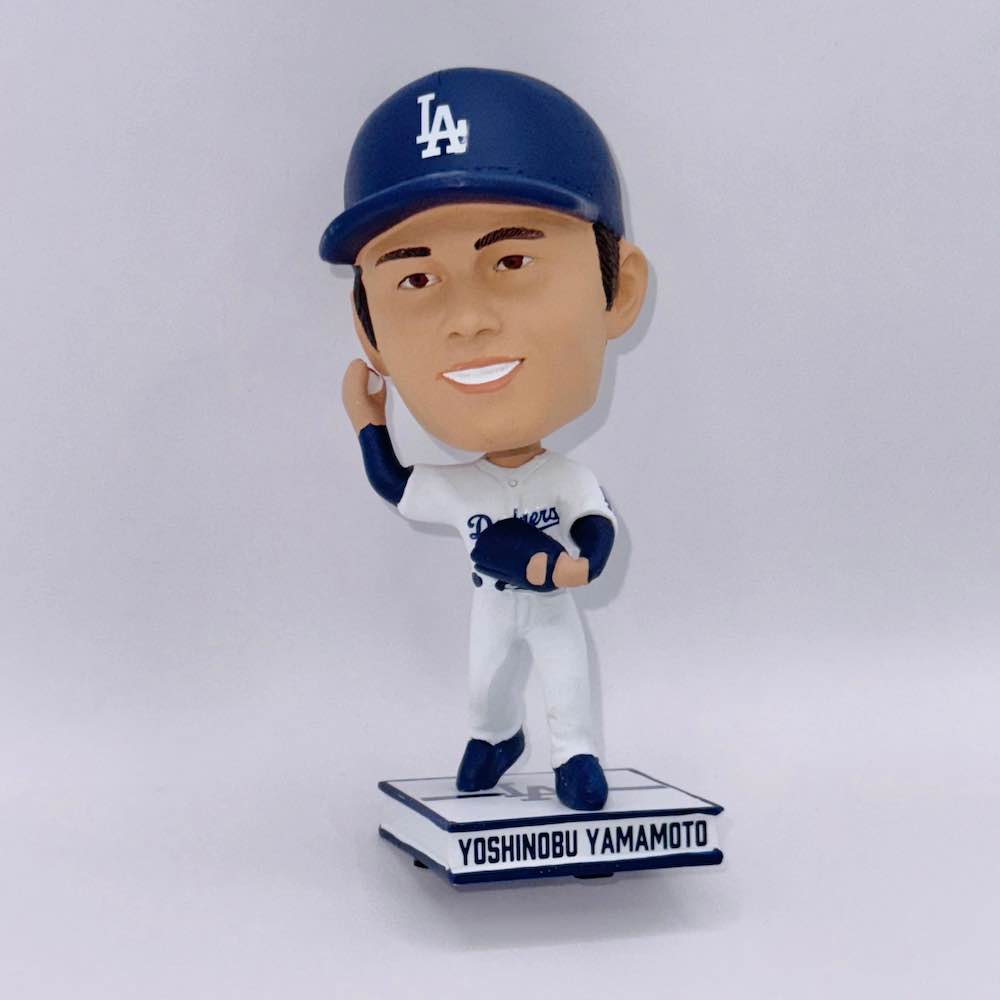 YOSHINOBU YAMAMOTO - LOS ANGELES DODGERS / ホームユニフォーム / 約11.43cm / 限定