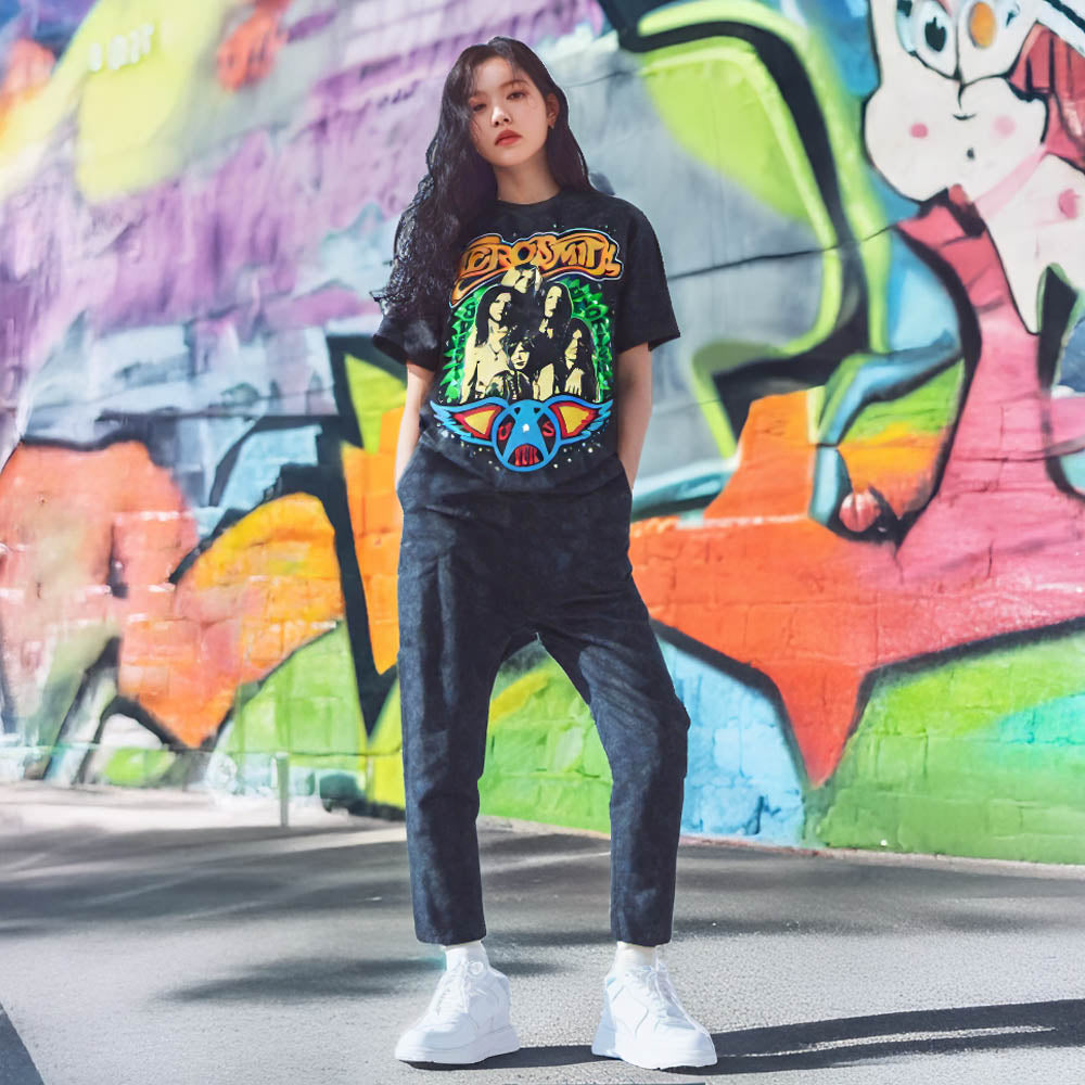
                  
                    AEROSMITH エアロスミス (結成 55周年 ) - US TOUR GROUP / ミネラルウォッシュ / Tシャツ / メンズ
                  
                