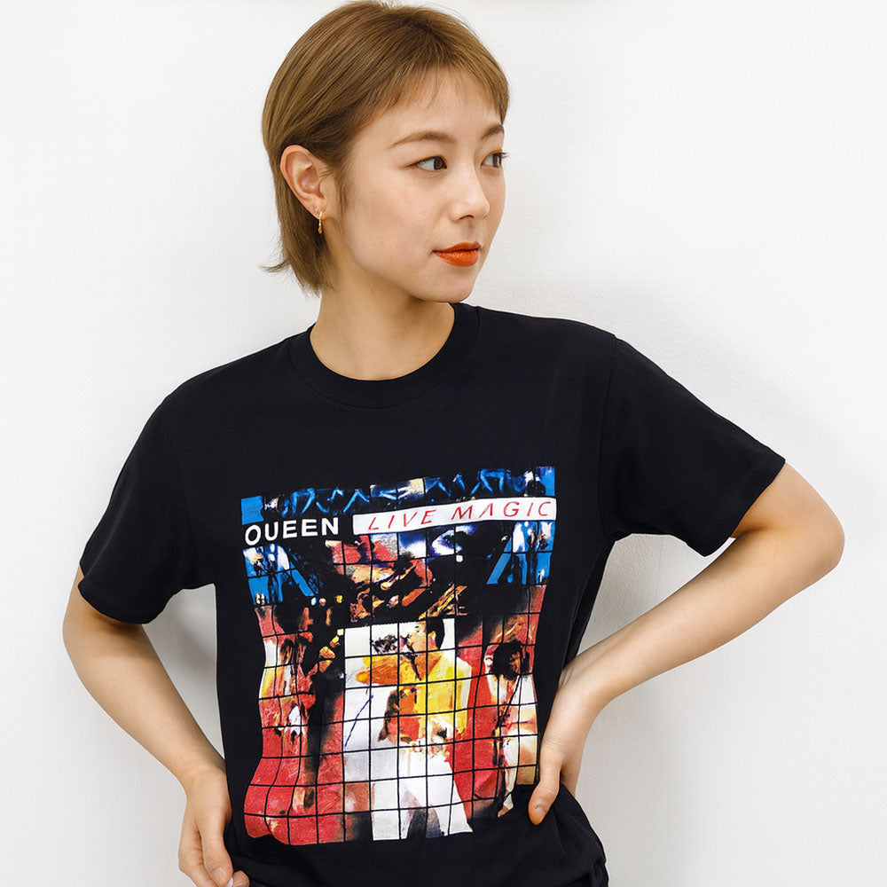 
                  
                    QUEEN クイーン (フレディ 生誕 80年 ) - Live Magic / Tシャツ / メンズ
                  
                