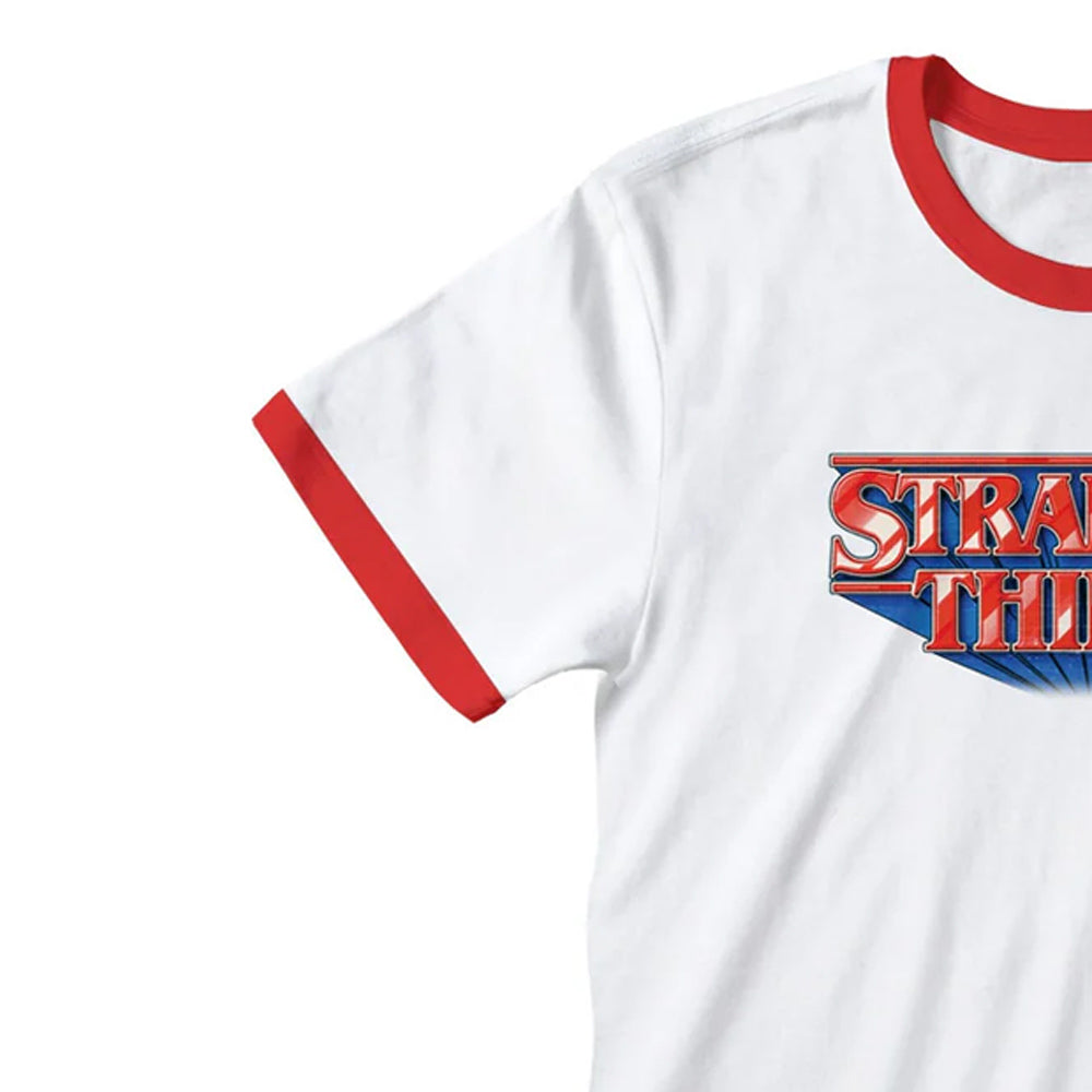 
                  
                    【予約商品】 STRANGER THINGS ストレンジャー・シングス (シーズン5 配信 記念 ) - RETRO LOGO / リンガー / Tシャツ / メンズ
                  
                