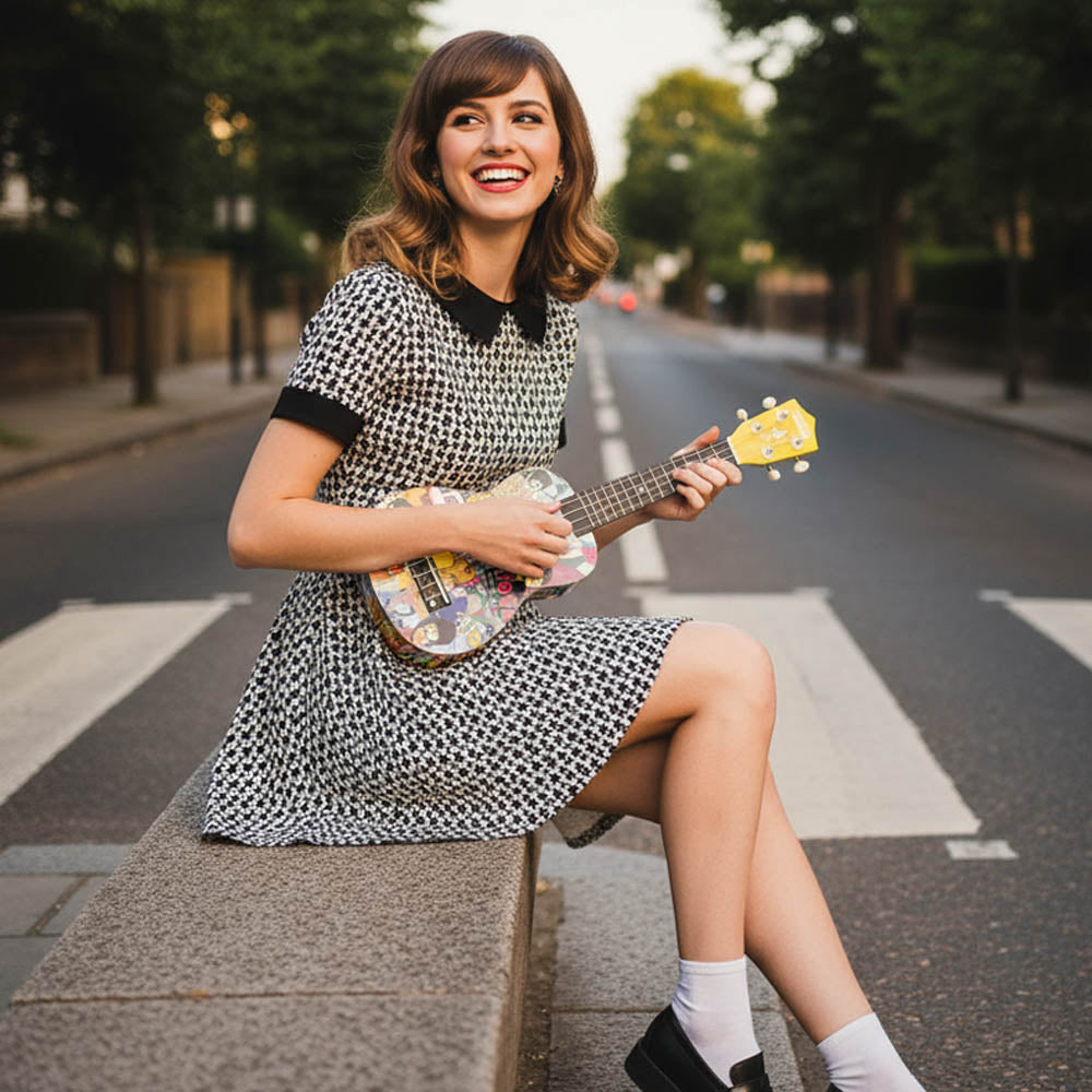 
                  
                    【予約商品】 THE BEATLES ビートルズ (来日 60周年 ) - Yellow Submarine Montage / ウクレレ
                  
                