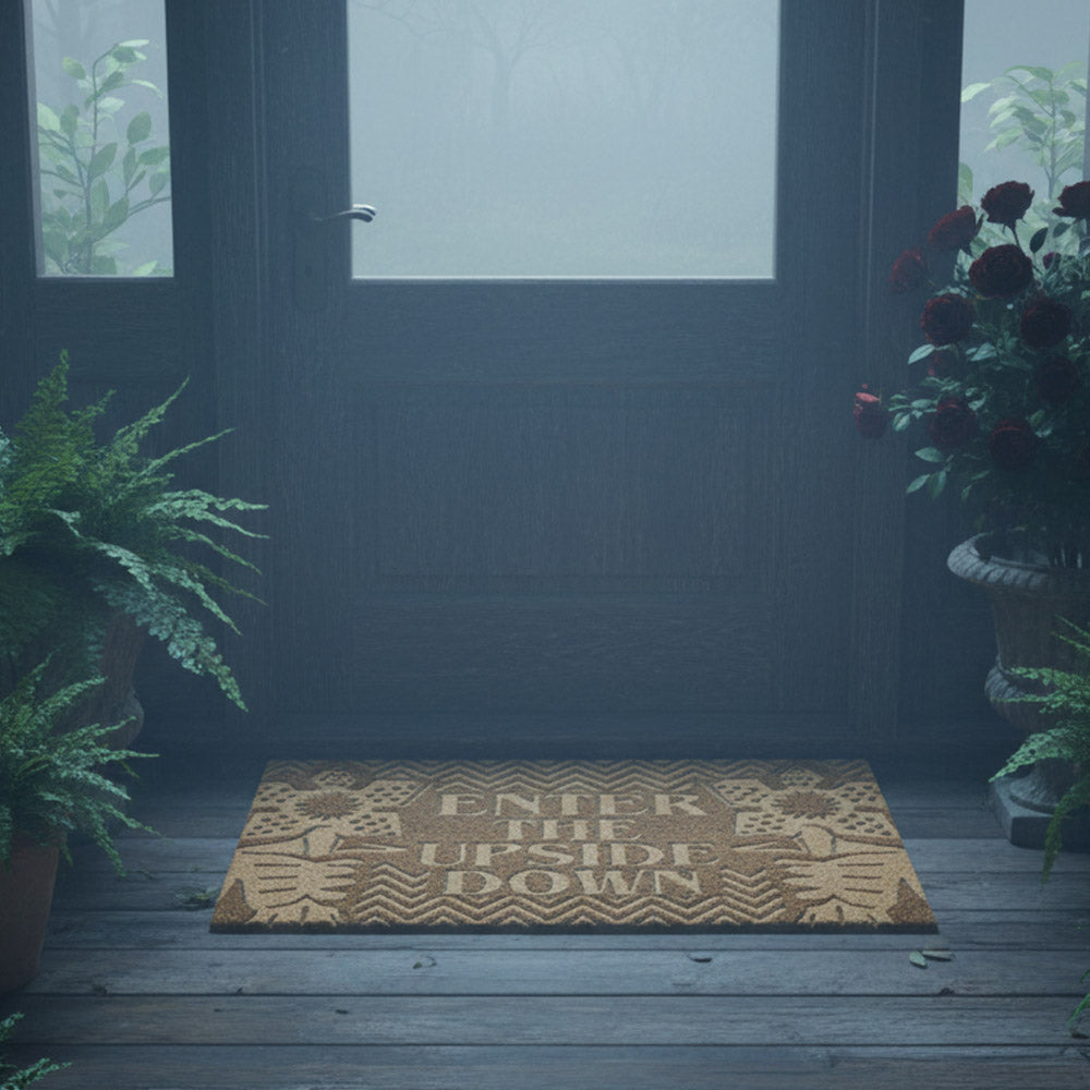 
                  
                    STRANGER THINGS ストレンジャー・シングス (シーズン5 配信 記念 ) - Enter The Upside Down / ドアマット
                  
                