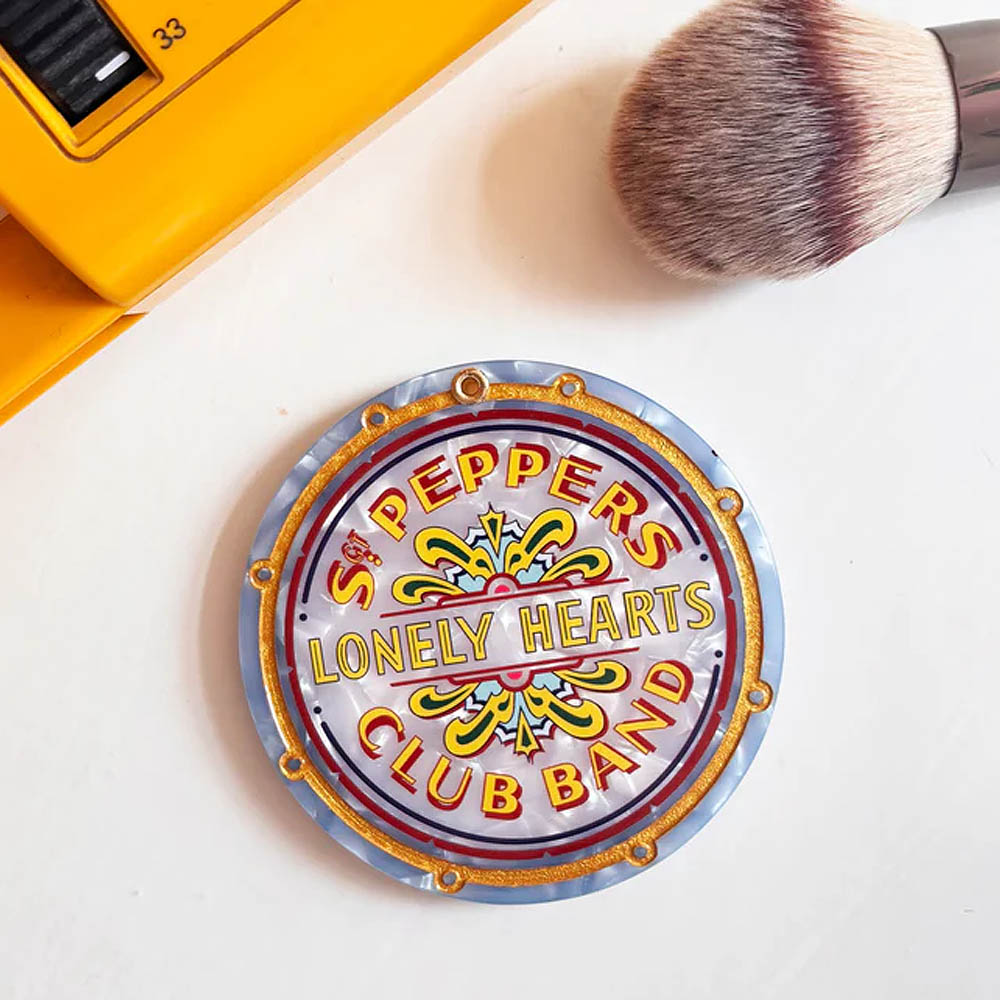 
                  
                    THE BEATLES ビートルズ (結成 65周年 ) - Sgt. Pepper's Lonely Hearts Club Band / コンパクトミラー / ファッション雑貨
                  
                