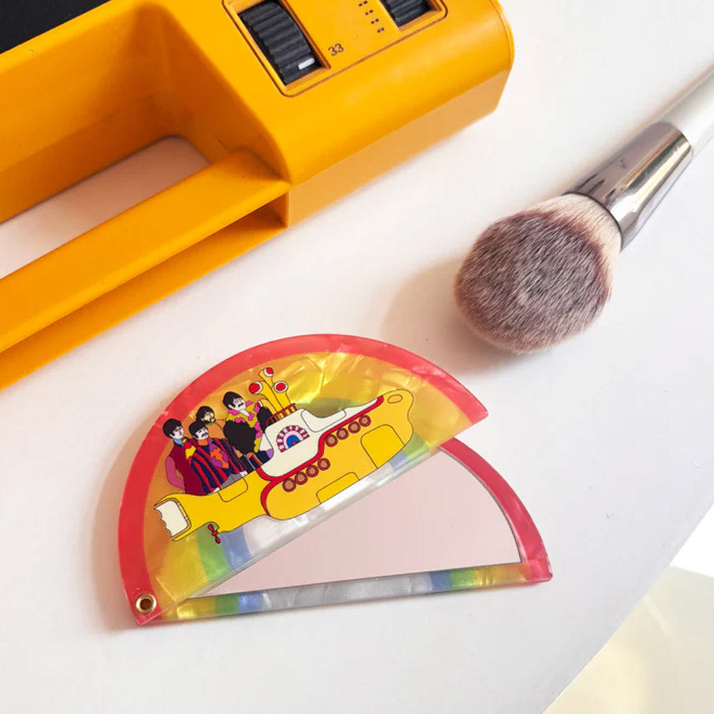 
                  
                    THE BEATLES ビートルズ (結成 65周年 ) - Yellow Submarine / コンパクトミラー / ファッション雑貨
                  
                