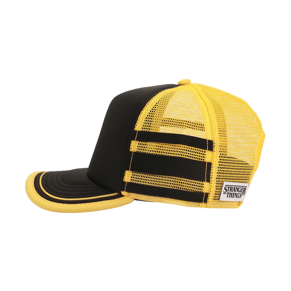 
                  
                    【予約商品】 STRANGER THINGS ストレンジャー・シングス (アニメシリーズ 4月23日 配信開始 ) - Dustin Henderson Black & Yellow Cosplay Trucker Hat / キャップ / メンズ
                  
                