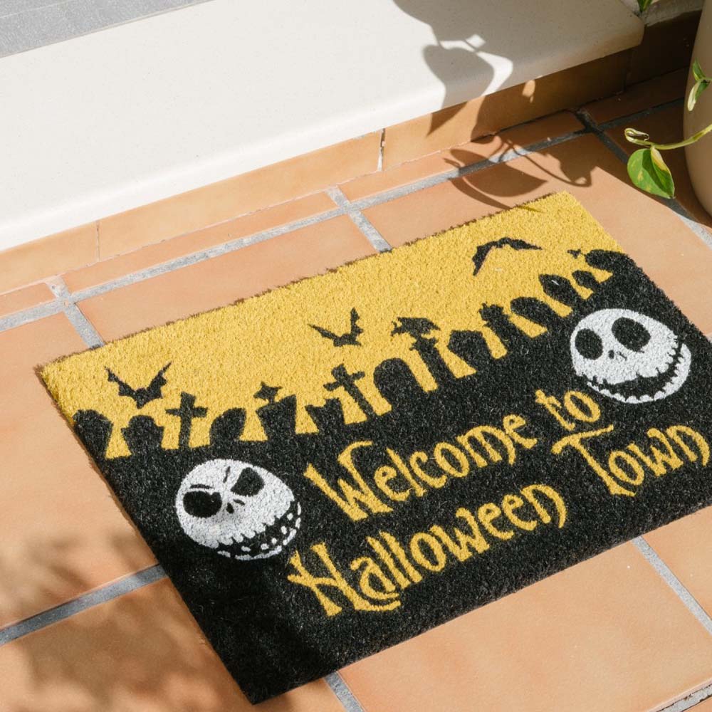 
                  
                    NIGHTMARE BEFORE CHRISTMAS ナイトメアー・ビフォア・クリスマス - Halloween Town / ドアマット
                  
                