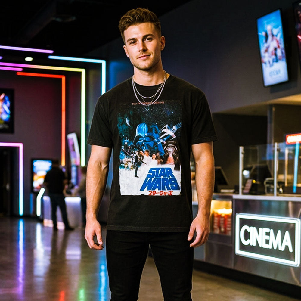 
                  
                    STAR WARS スターウォーズ (マンダロリアン・アンド・グローグー 5月22日 公開 ) - May The Force Be With You / Stone Wash / Tシャツ / メンズ
                  
                