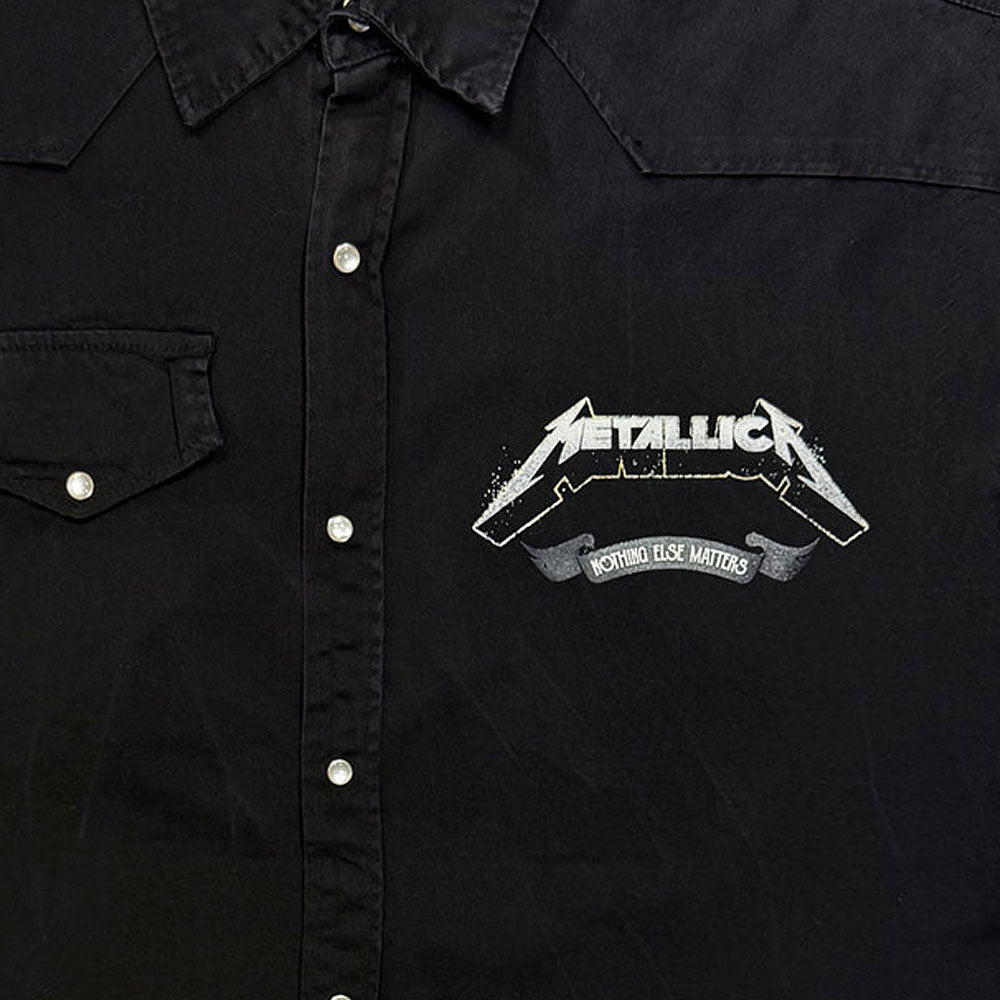 METALLICA メタリカ (結成 45周年 ) - NOTHING ELSE MATTERS / バックプリントあり / ノースリーブ・ワーカーシャツ / トップス / メンズ