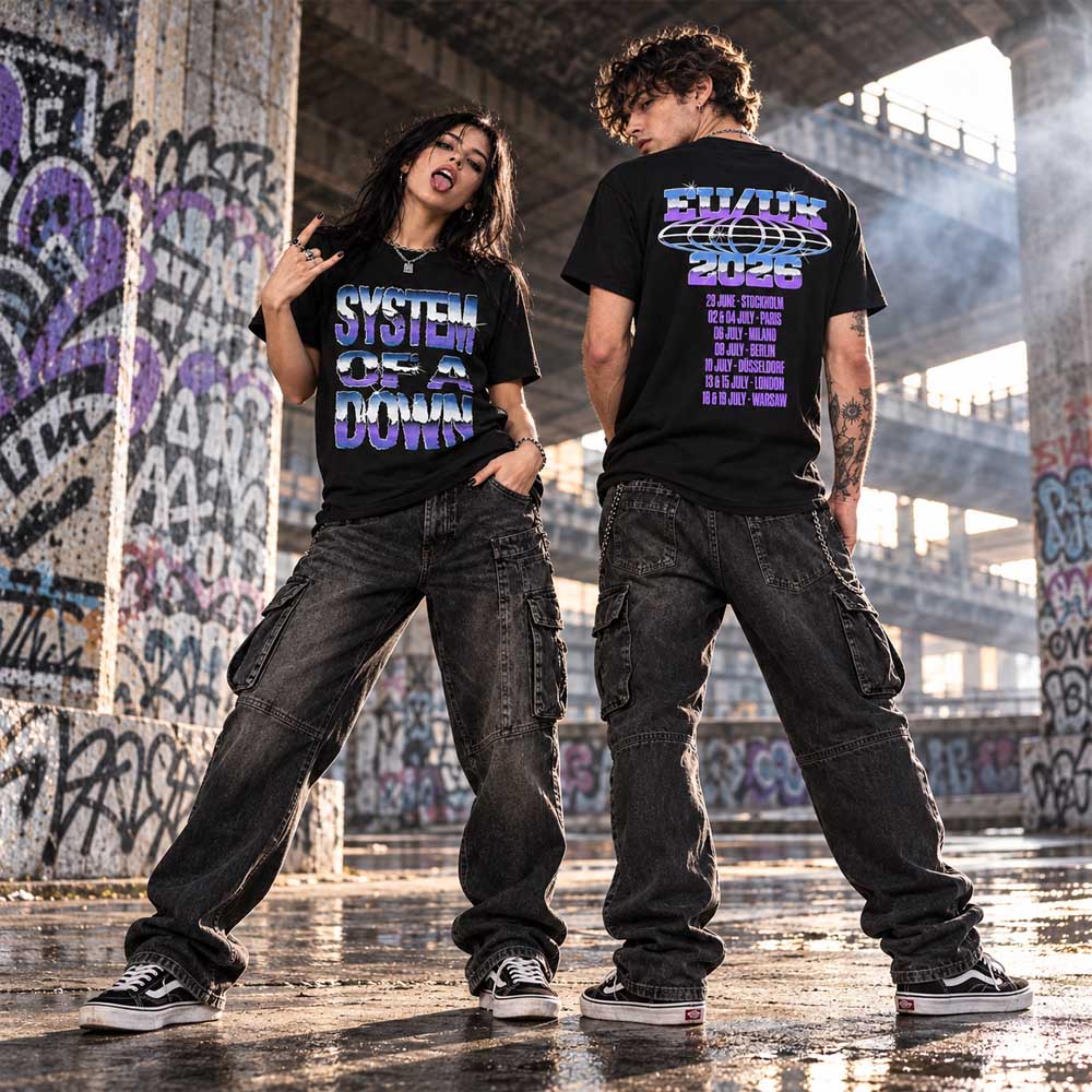 
                  
                    【予約商品】 SYSTEM OF A DOWN システムオブアダウン - Metallic Logo Tour '26 / バックプリントあり / ツアー会場限定 / Tシャツ / メンズ
                  
                